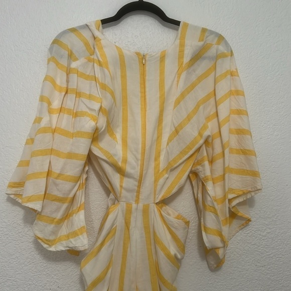 SIGNIFICANT OTHER
Phoenix Linen Maxi Dress - Picture 7 of 11